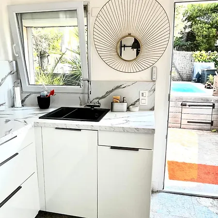 Сasa de vacaciones Petite Maison Indépendante, Vue Mer, Terrasse, Piscine Chauffée *