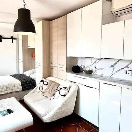 度假居 Petite Maison Independante, Vue Mer, Terrasse, Piscine Chauffee 勒拉旺杜